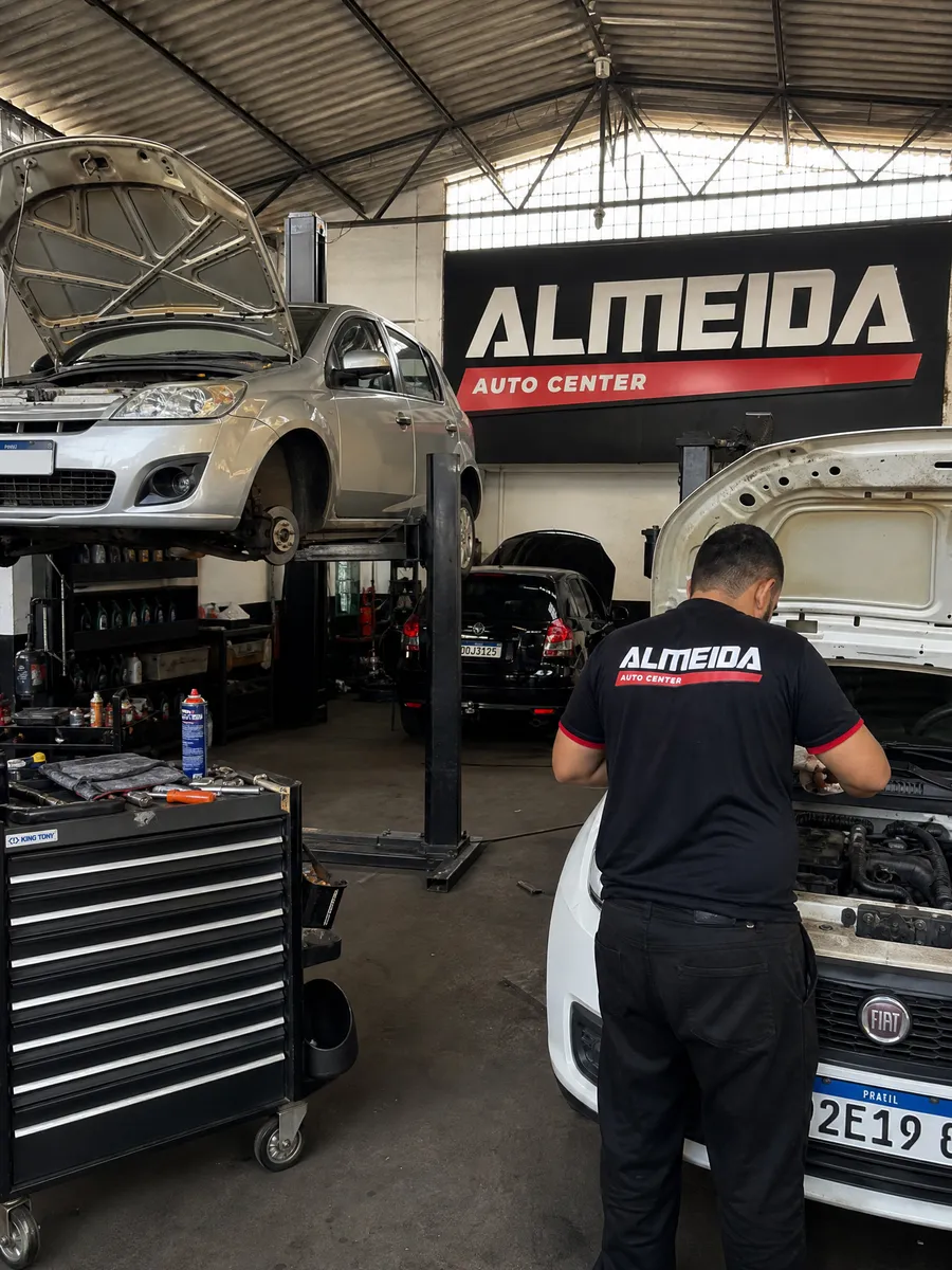 Serviço e estrutura do Almeida Auto Center